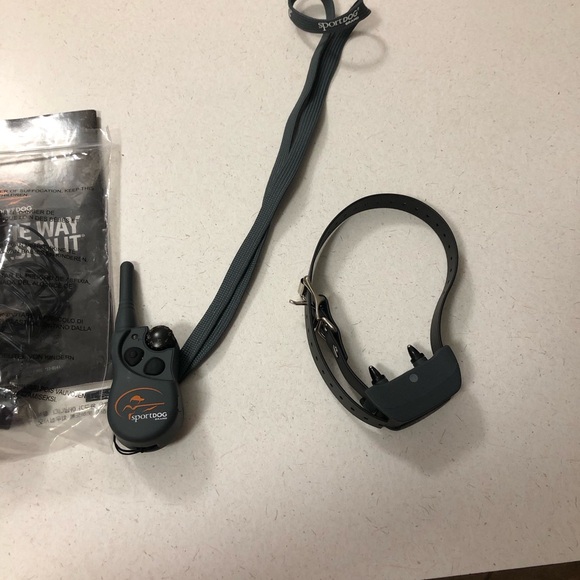 Black Remote Training Collars - Picture 4 of 5